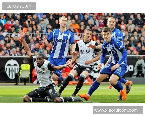 比利亚与里斯本的激烈对决揭示足球战术与团队合作的魅力