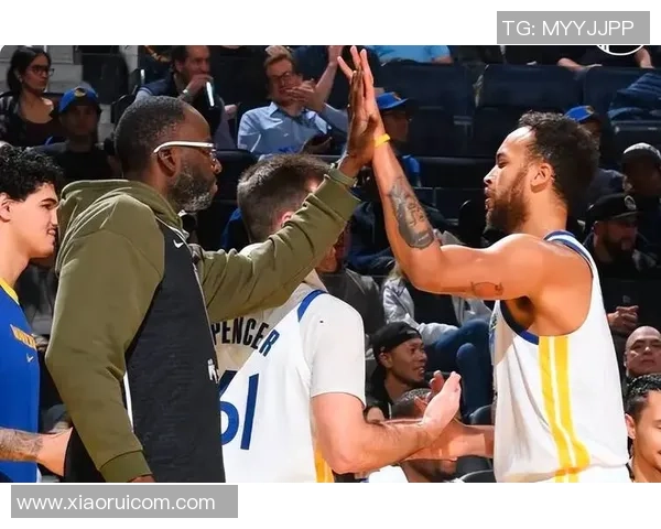 西部决赛第五场勇士与火箭激战回顾及精彩瞬间分析 西部决赛第五场勇士与火箭激战回顾及精彩瞬间分析